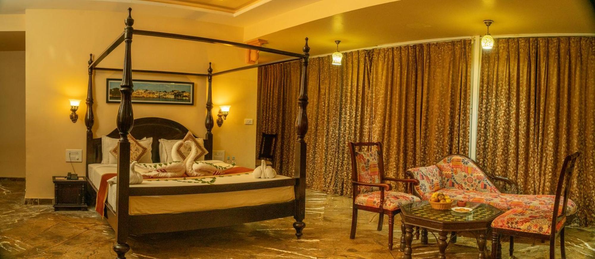 Udai Nature Valley Resort - A Peace Full Farmhouse Resort ウダイプル エクステリア 写真