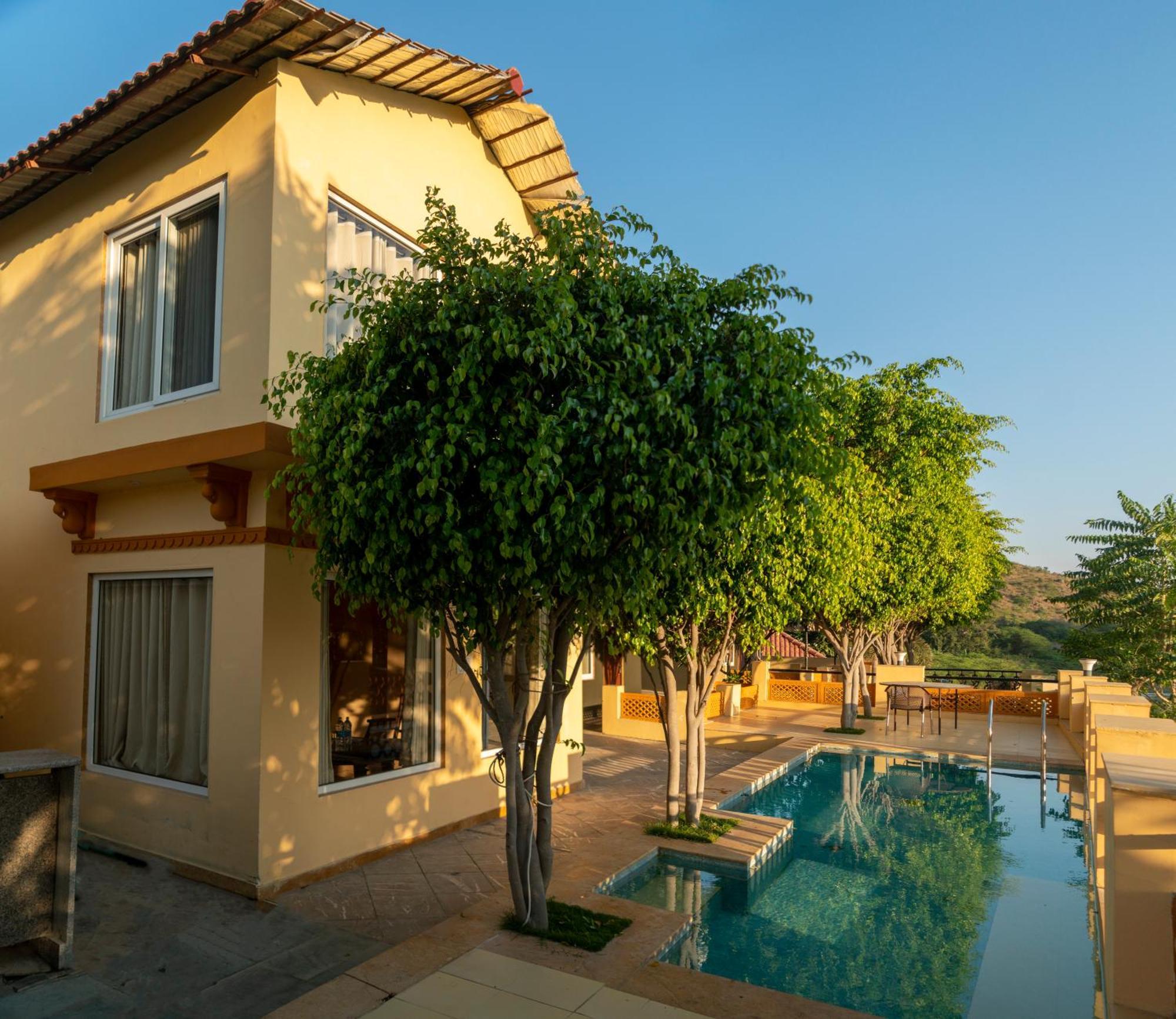 Udai Nature Valley Resort - A Peace Full Farmhouse Resort ウダイプル エクステリア 写真